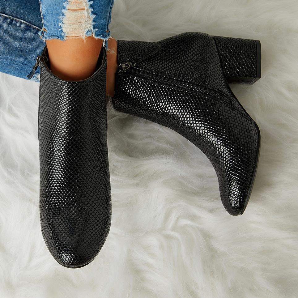 Zenaida | Comfortable and versatile orthopedic boots