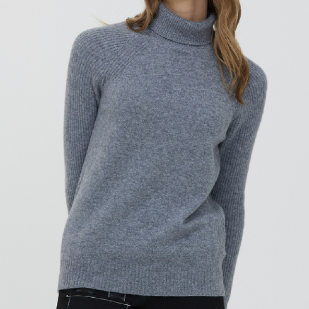 Jill | Turtleneck sweater for women