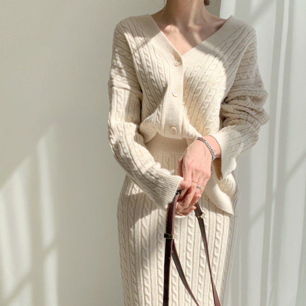 Herma® | Knitted top and skirt set