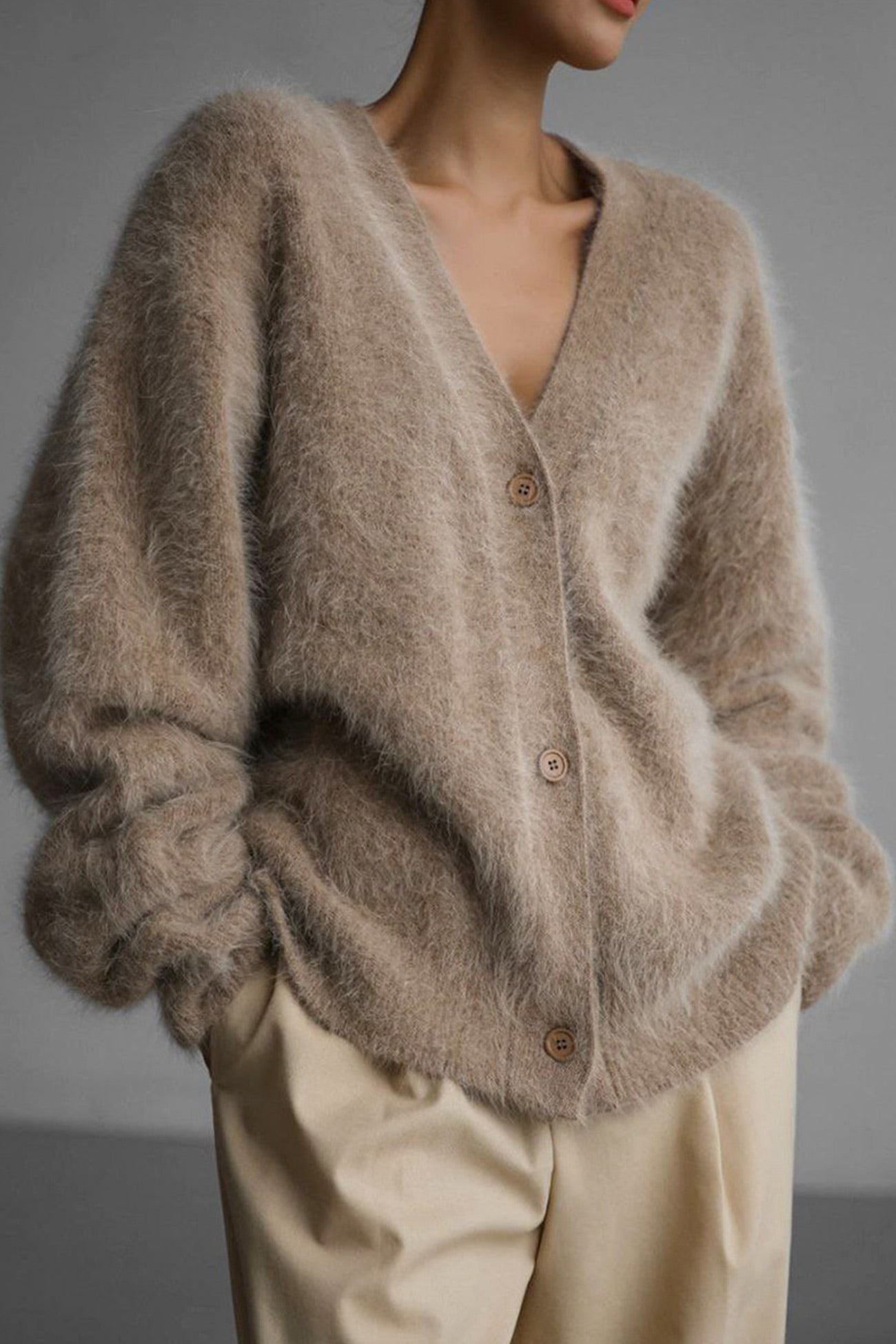 Henriette | V-neck cardigan made of imitation mink hair