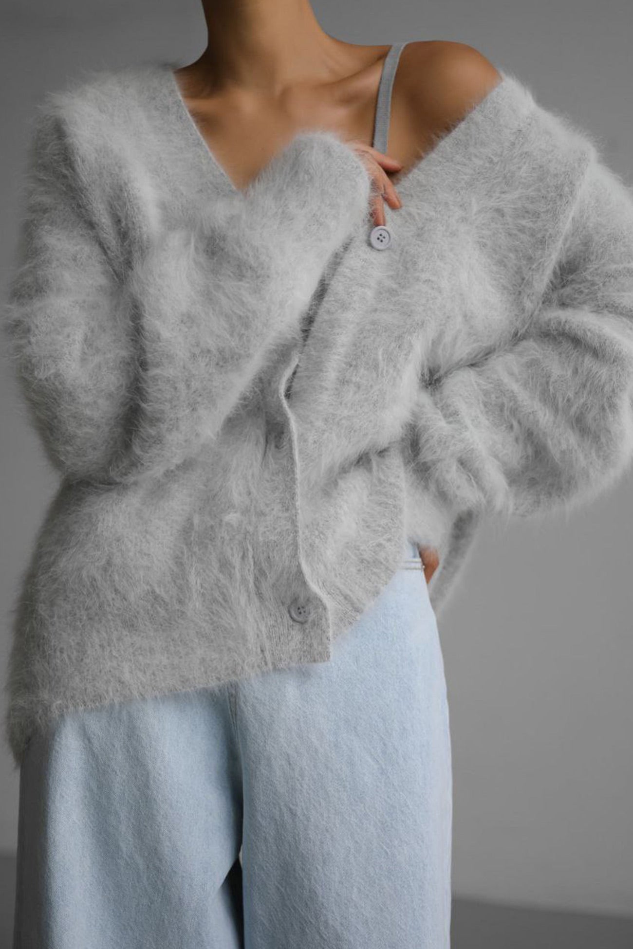 Henriette | V-neck cardigan made of imitation mink hair