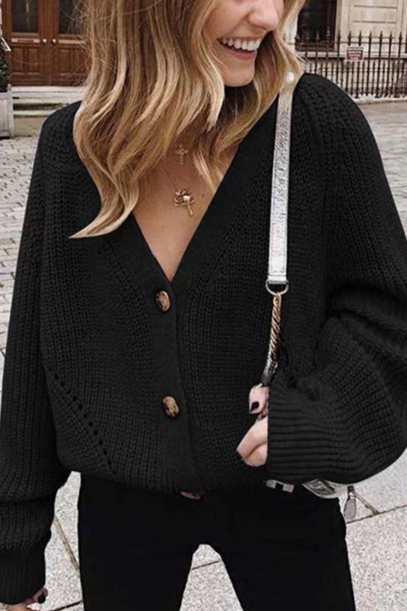 Loretta | V-neck cardigan with lantern sleeves