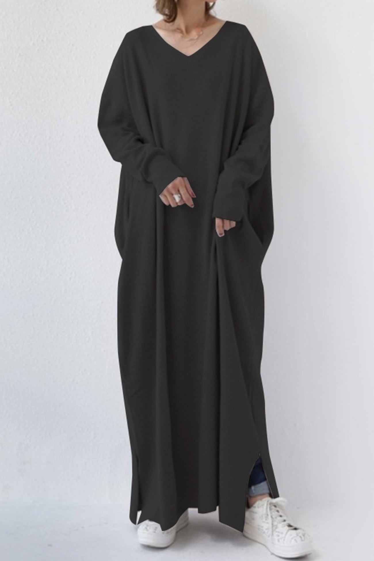 Elsa | V-neck sweatshirt dress with slit hem
