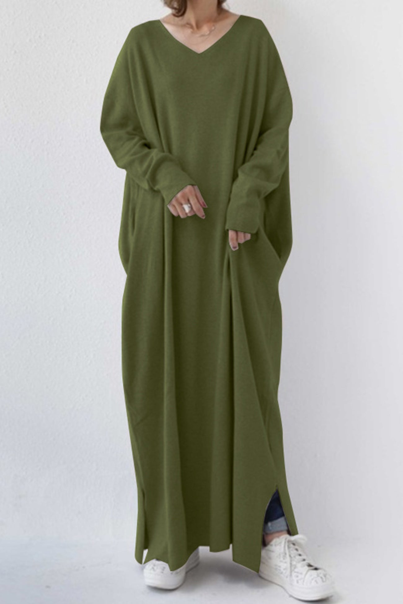 Elsa | V-neck sweatshirt dress with slit hem