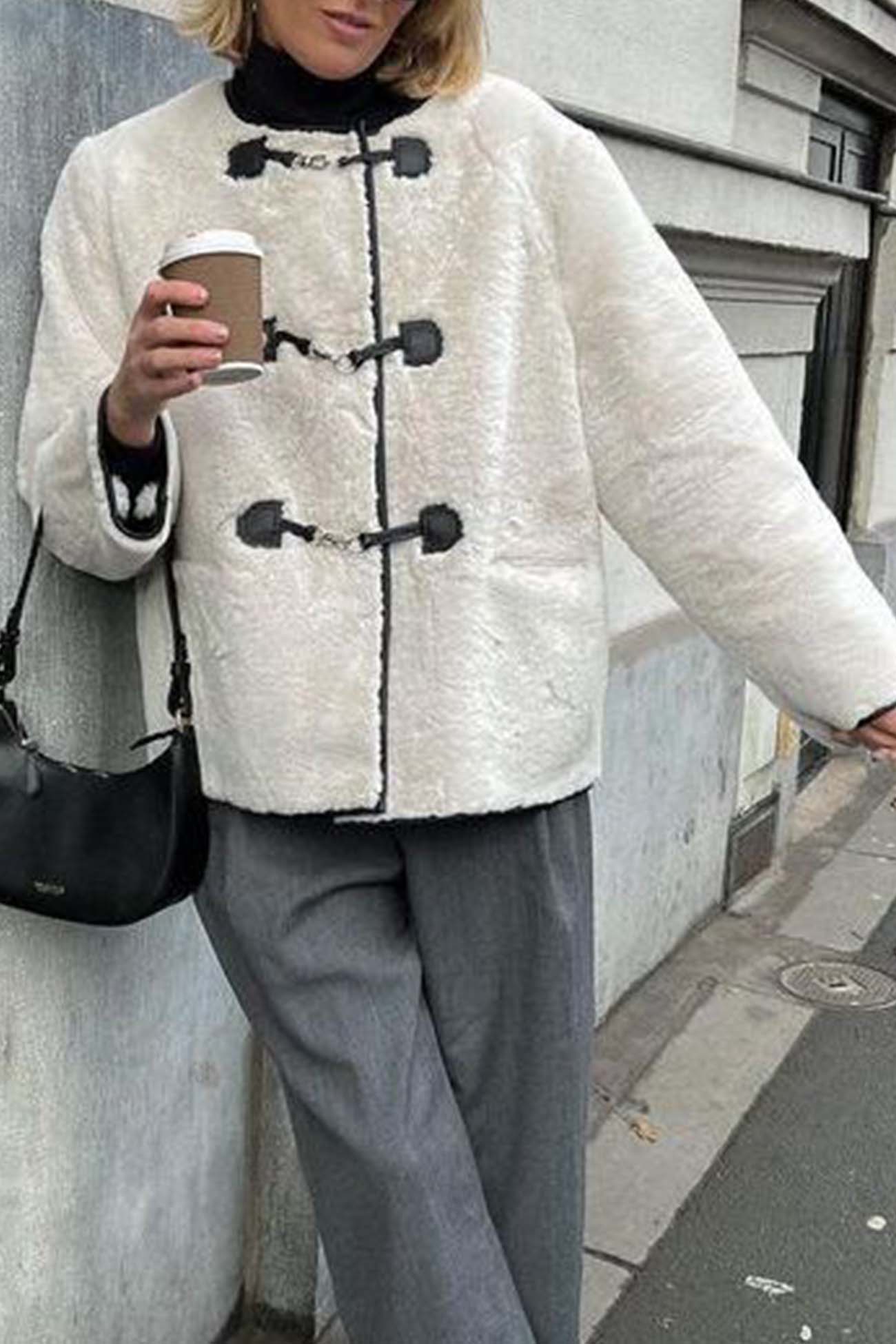Milagros | Plush jacket with a scoop neck and metal buttons