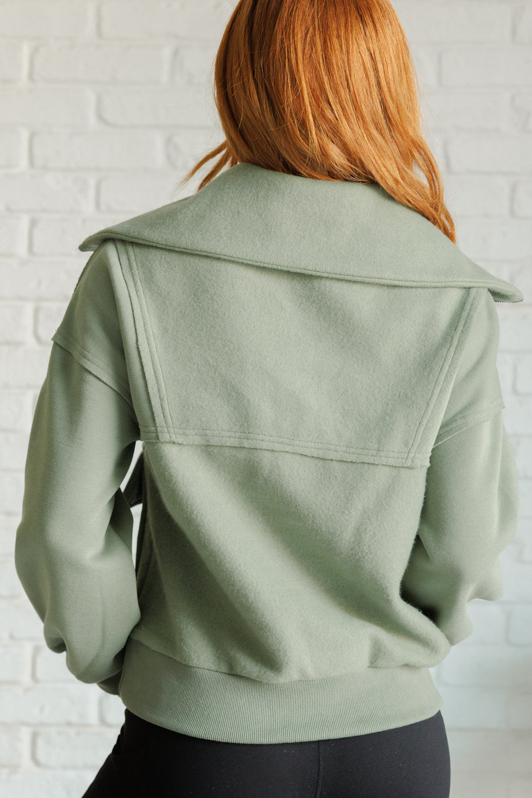 Olga | Winter is approaching. Fleece sweater with collar