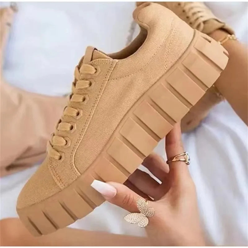 Janine | Durable rubber slippers
