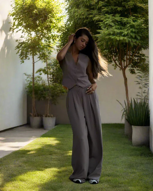 Brunella® | Elegant women's pantsuit set with V-neck and wide leg