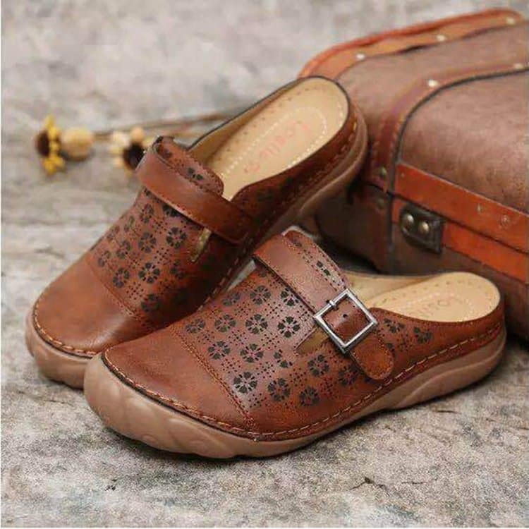 Emilia® | Comfortable women's leather clogs comfort width