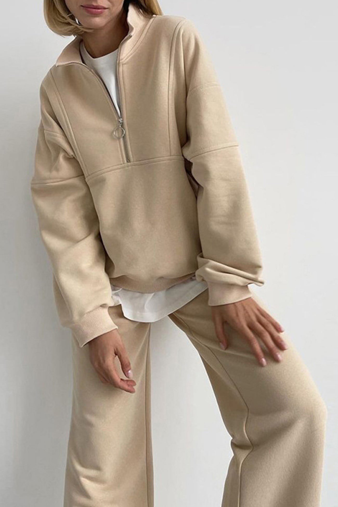 Wendy | Sweatshirt suits with stand-up collar and zip