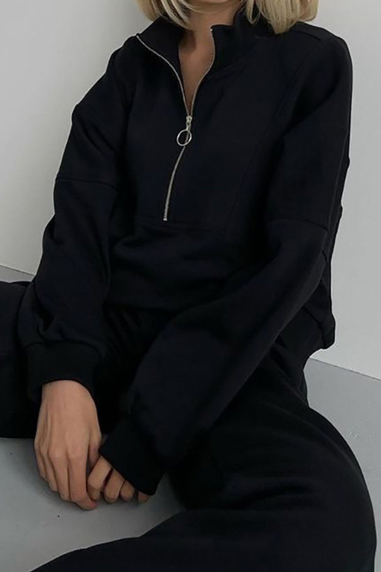 Wendy | Sweatshirt suits with stand-up collar and zip