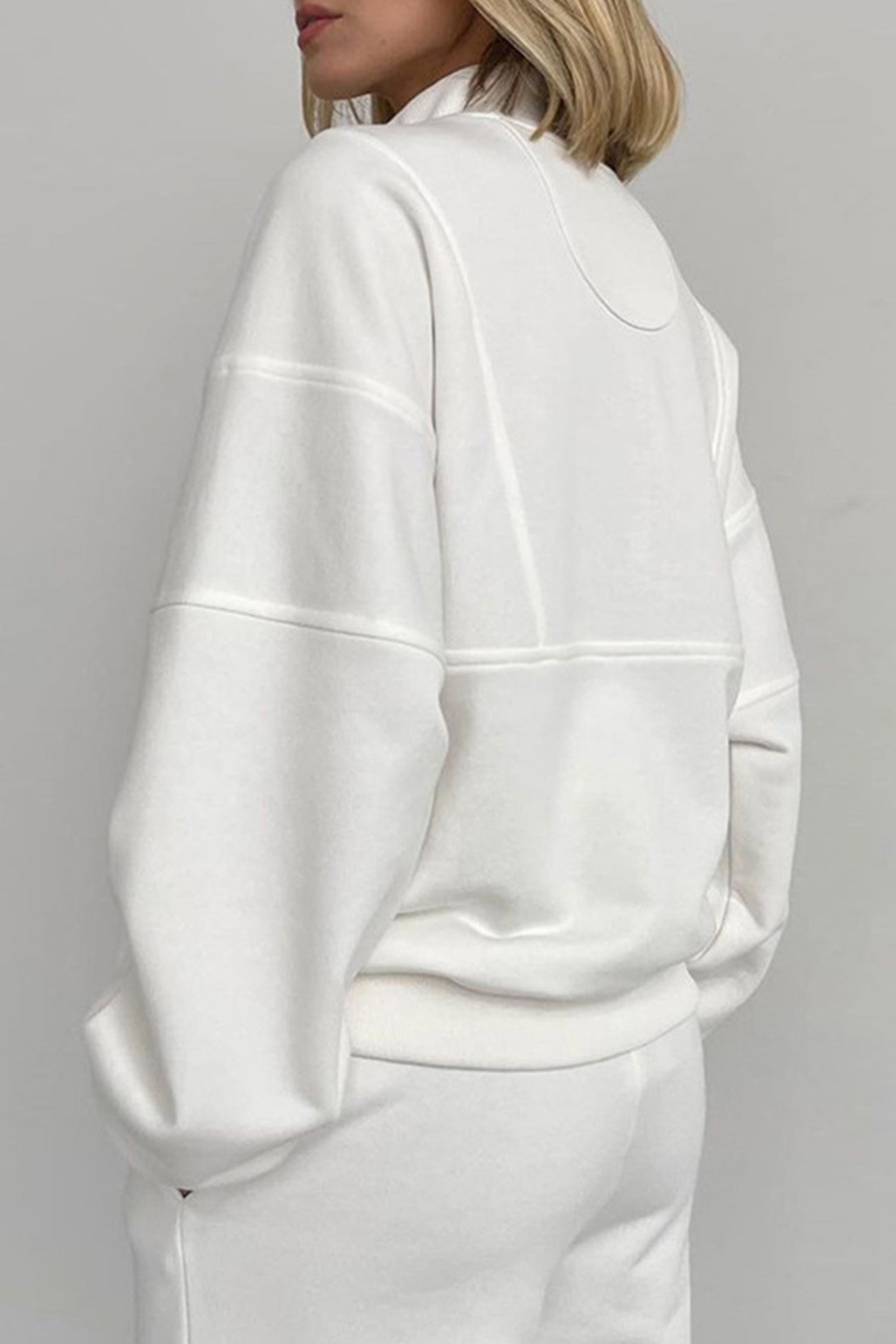 Wendy | Sweatshirt suits with stand-up collar and zip