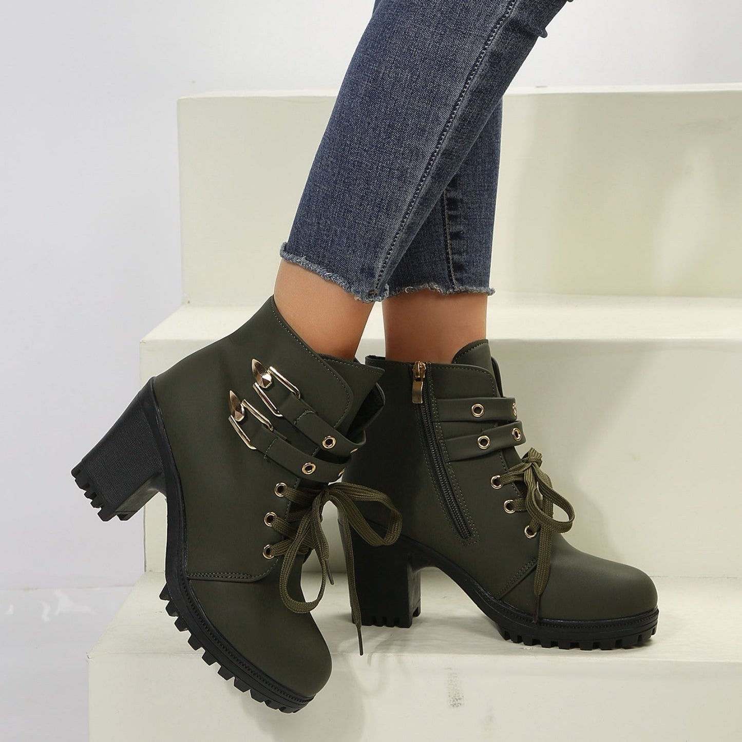 Karina | Durable orthopedic boots