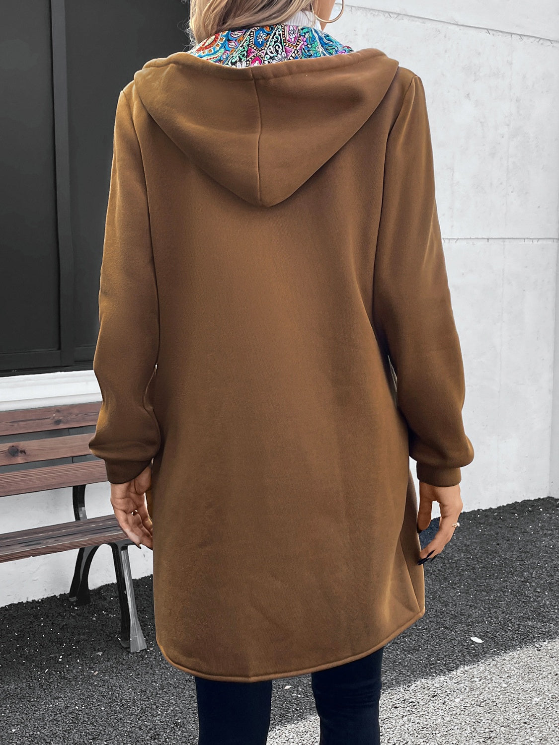 Wanda | Long sleeve outerwear with hood and drawstring and zip fastening