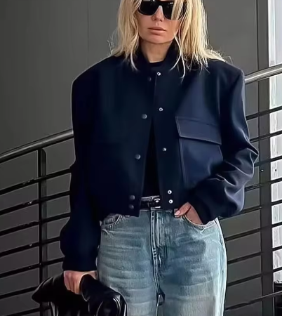 Carolina | Solid color single breasted bomber coat with long sleeves