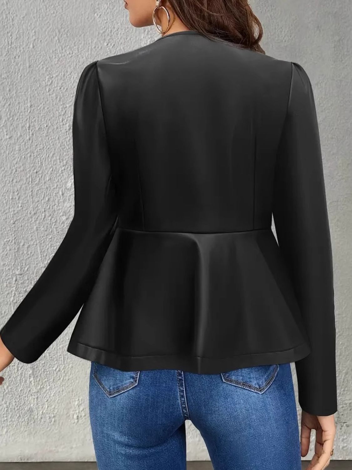 Glenda | Long sleeve jacket with peplum zip fastening