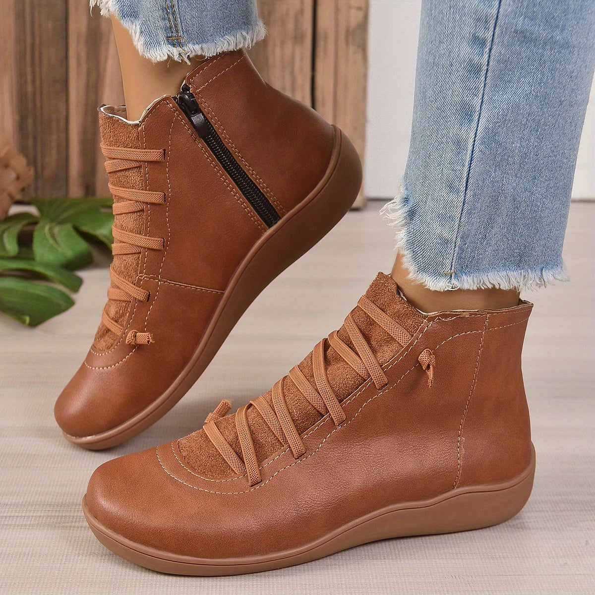 Paloma | Modern and supportive orthopedic boots.