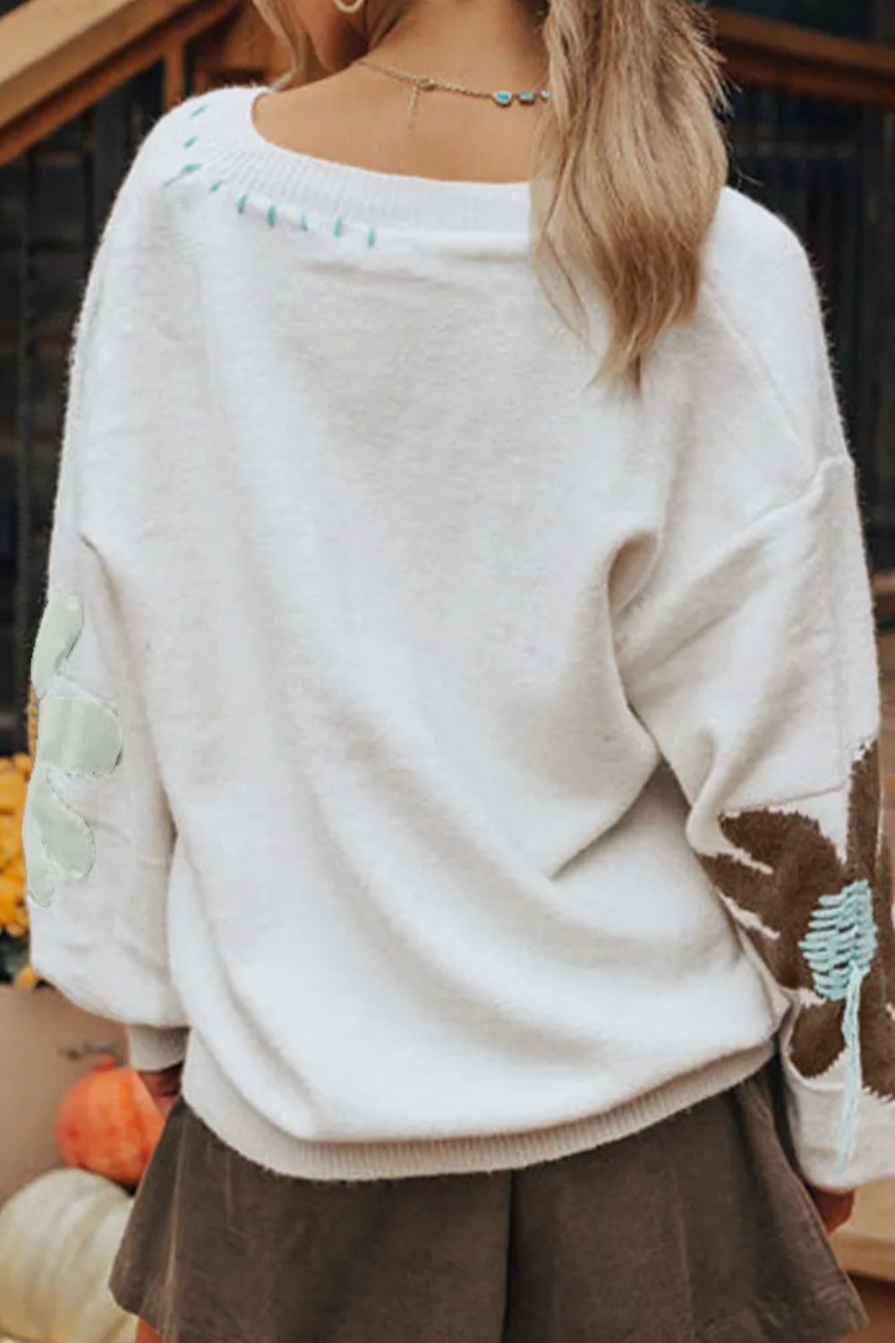 Marta | Floral sweater with a V-neck and dropped shoulders
