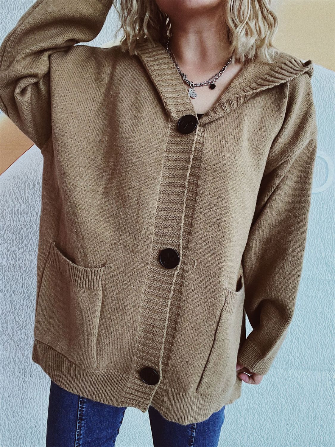 Beatrice | Long-sleeved cardigan with hood and dropped shoulders