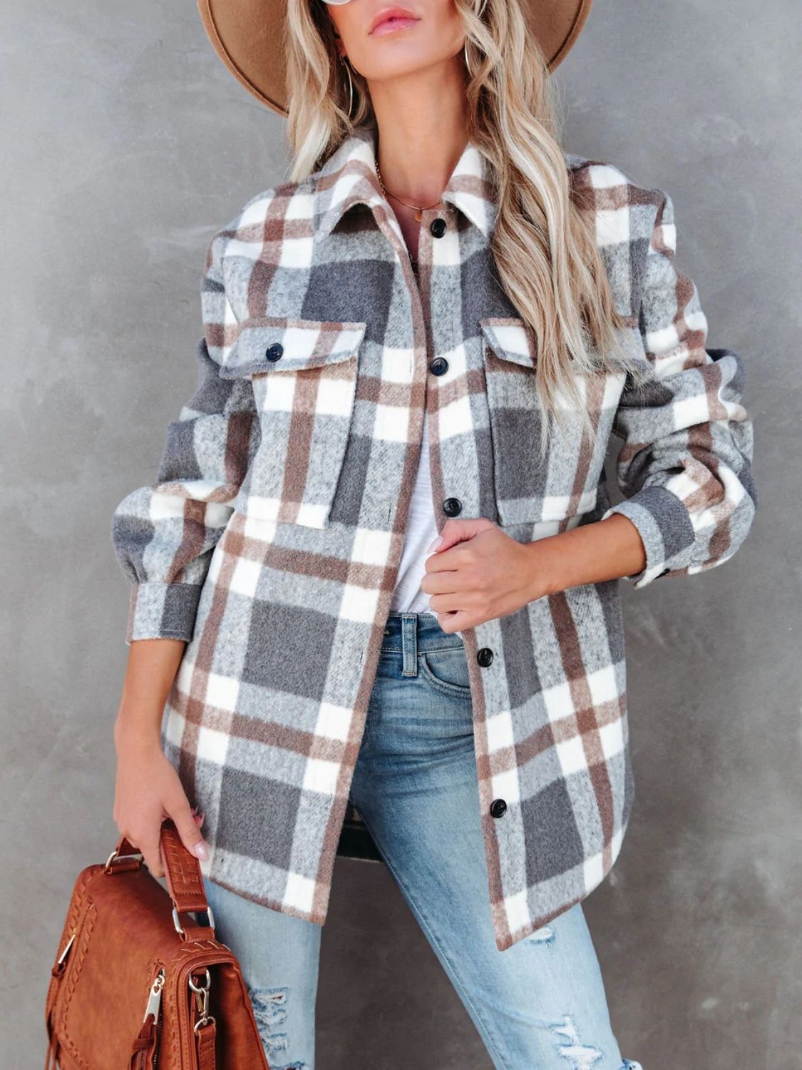 Adela | Checked, long-sleeved jacket with a collar