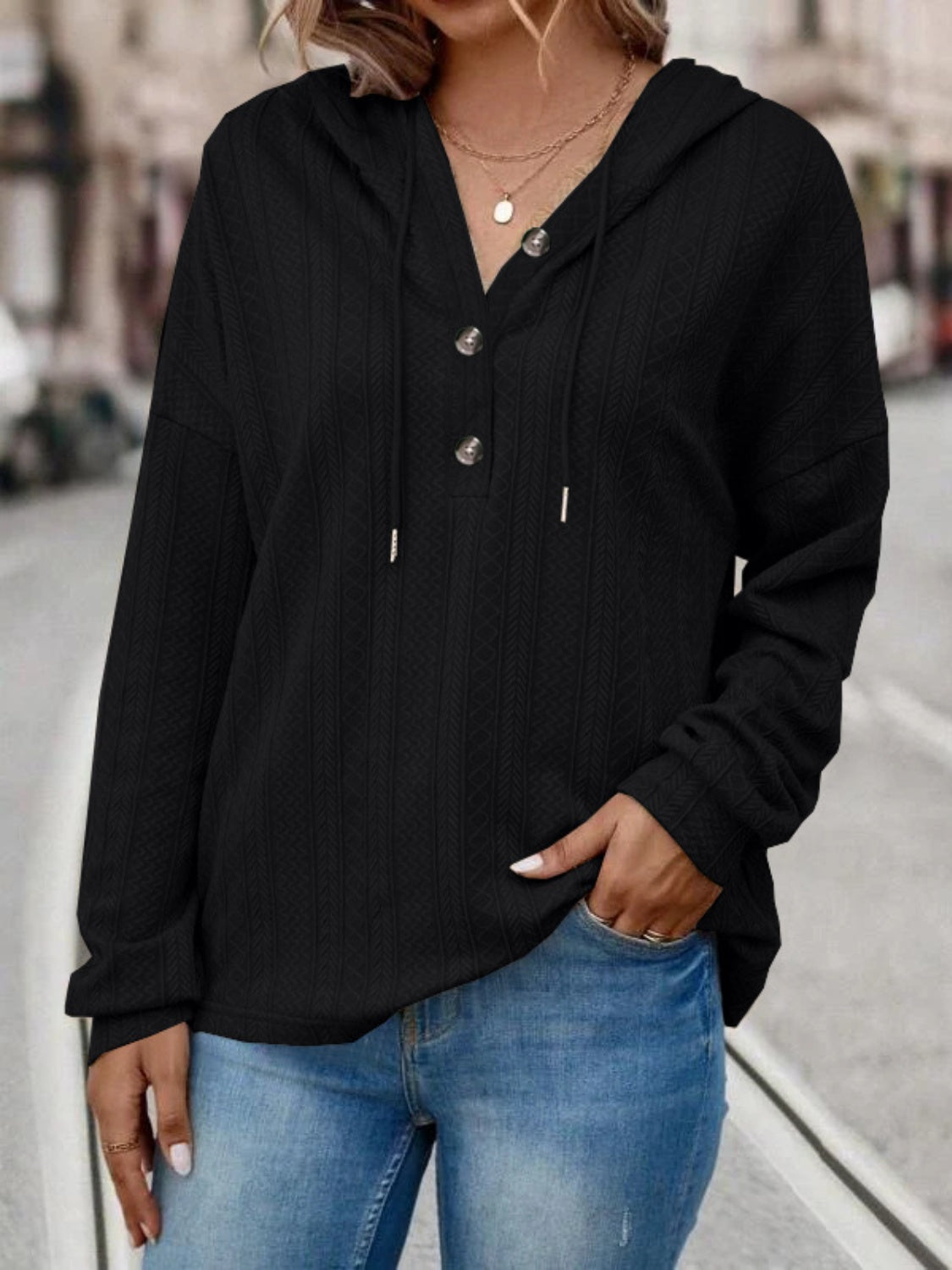 Carolina | Long sleeve hoodie with drawstring and dropped shoulders