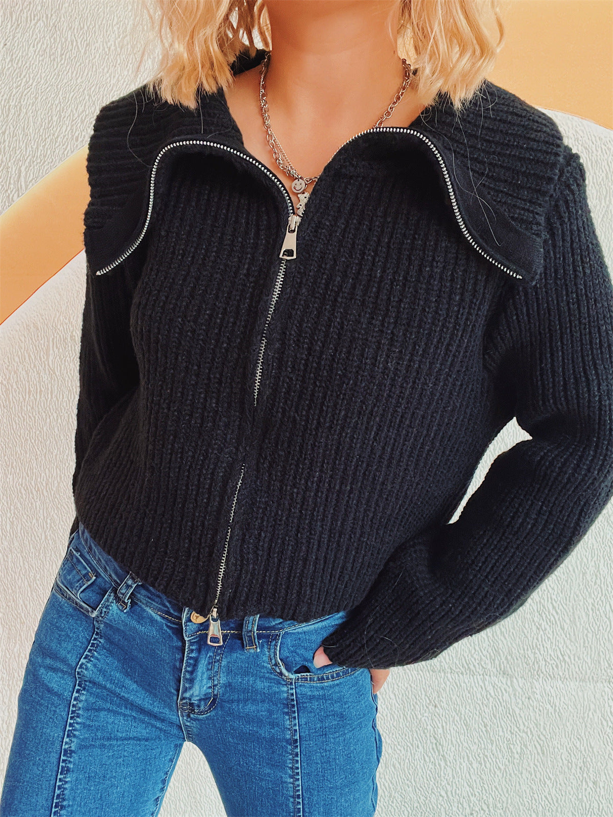 Estefanía | Long-sleeved cardigan with collar and zip
