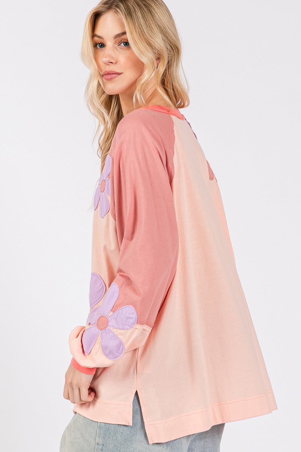 Dulce | SAGE + FIG Long sleeve top with daisy appliqué patch and full size color block
