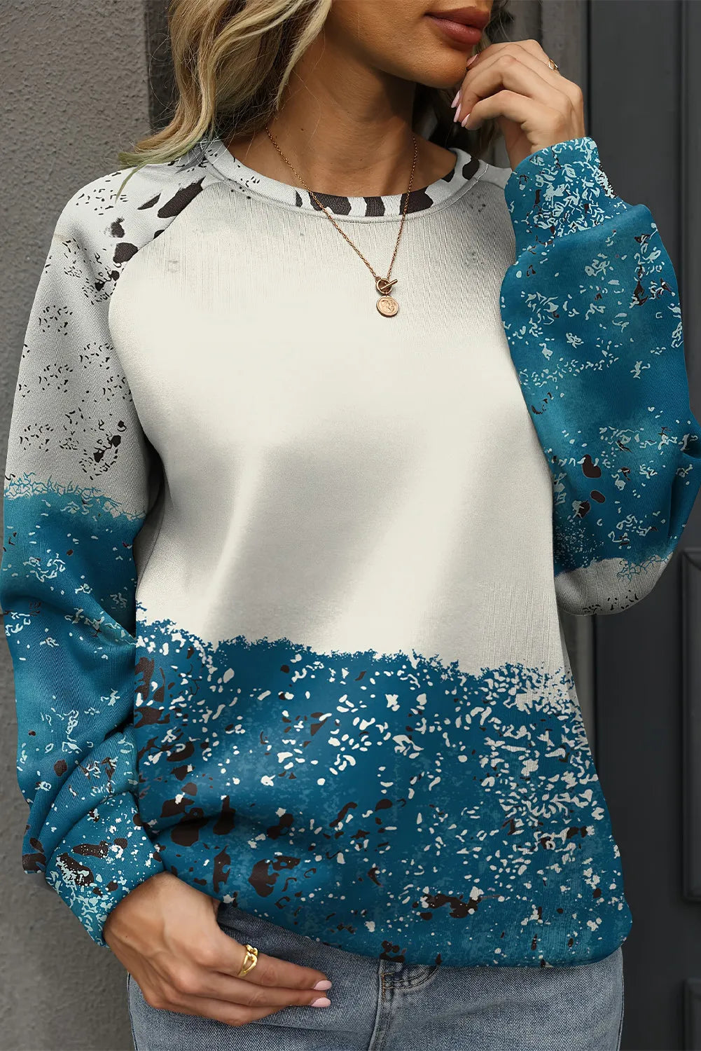 Eva | Printed long-sleeved crew neck sweatshirt