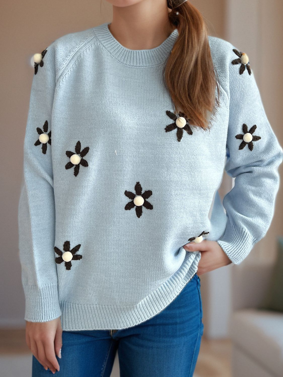 Hana | Floral sweater with a crew neck and raglan sleeves