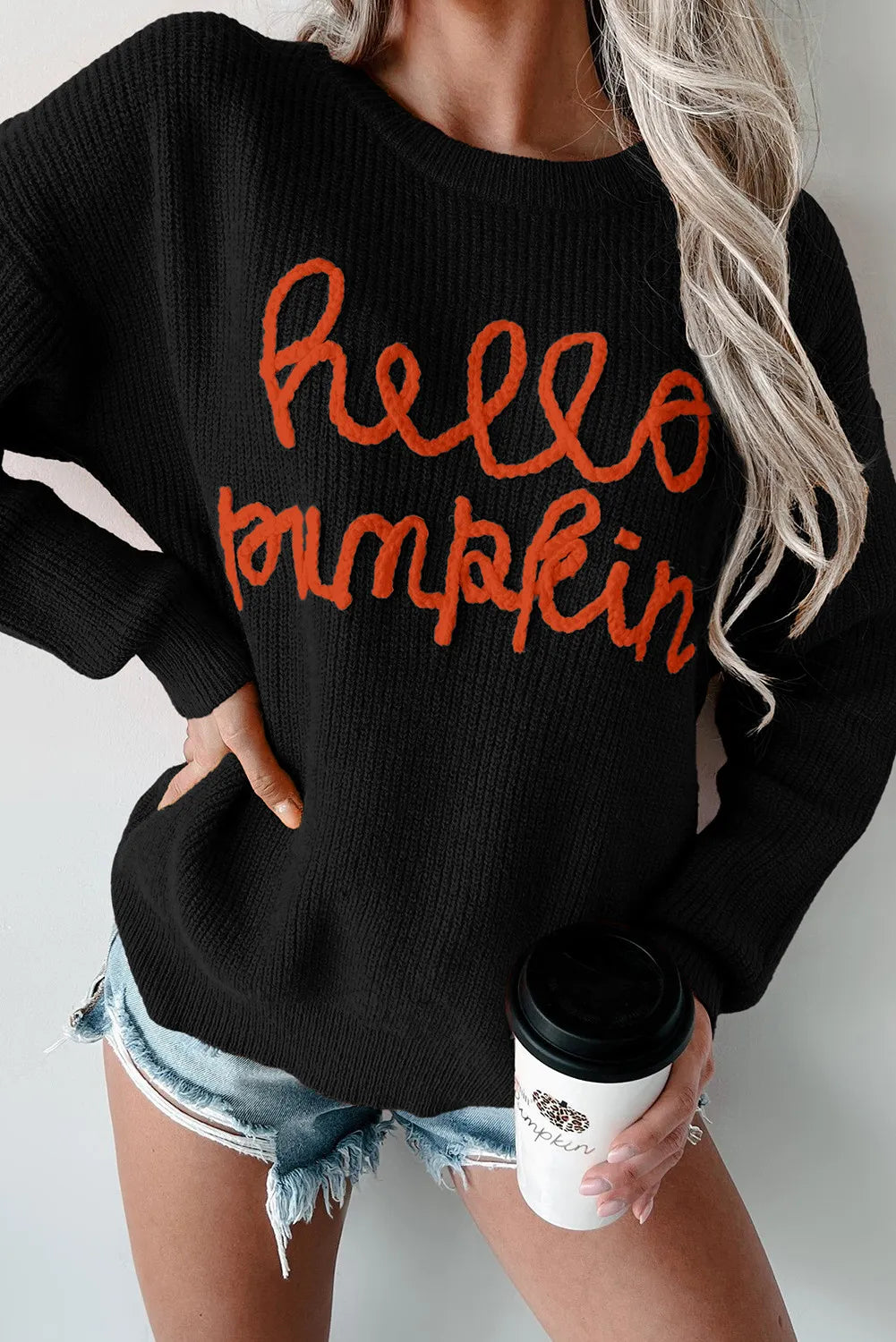 Greta | Long-sleeved sweater with a contrasting letter crew neck