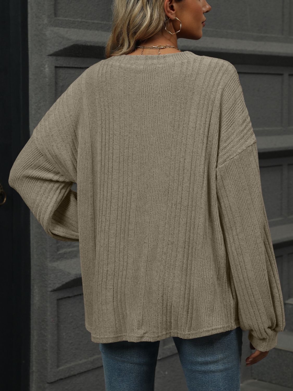 Liselotte | Long sleeve V-neck t-shirt