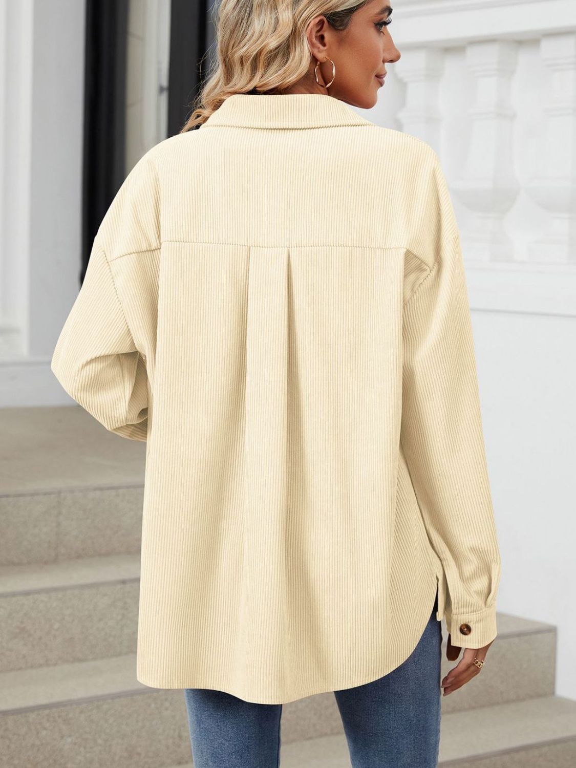 Ines | Long-sleeved outerwear with a button placket and dropped shoulders