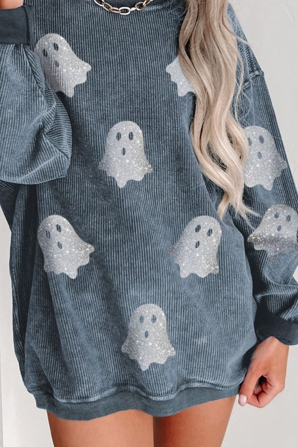 Teresa | Glittery long-sleeved Ghost crewneck sweatshirt
