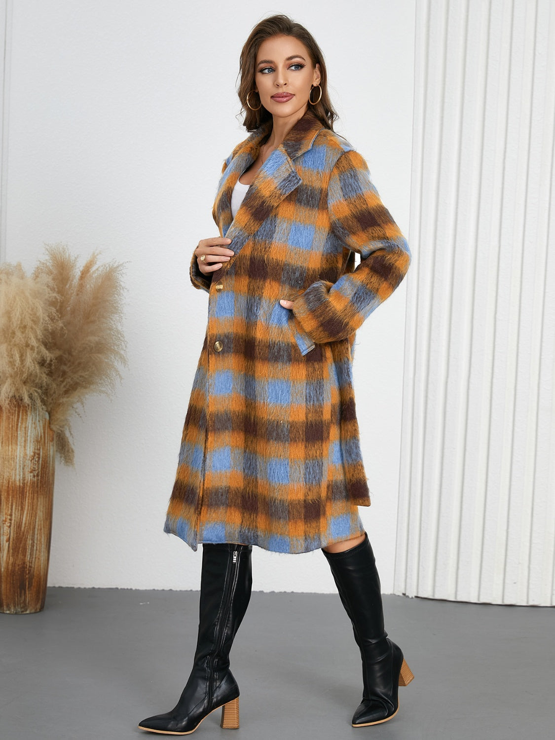 Romina | Tied checked coat with collar