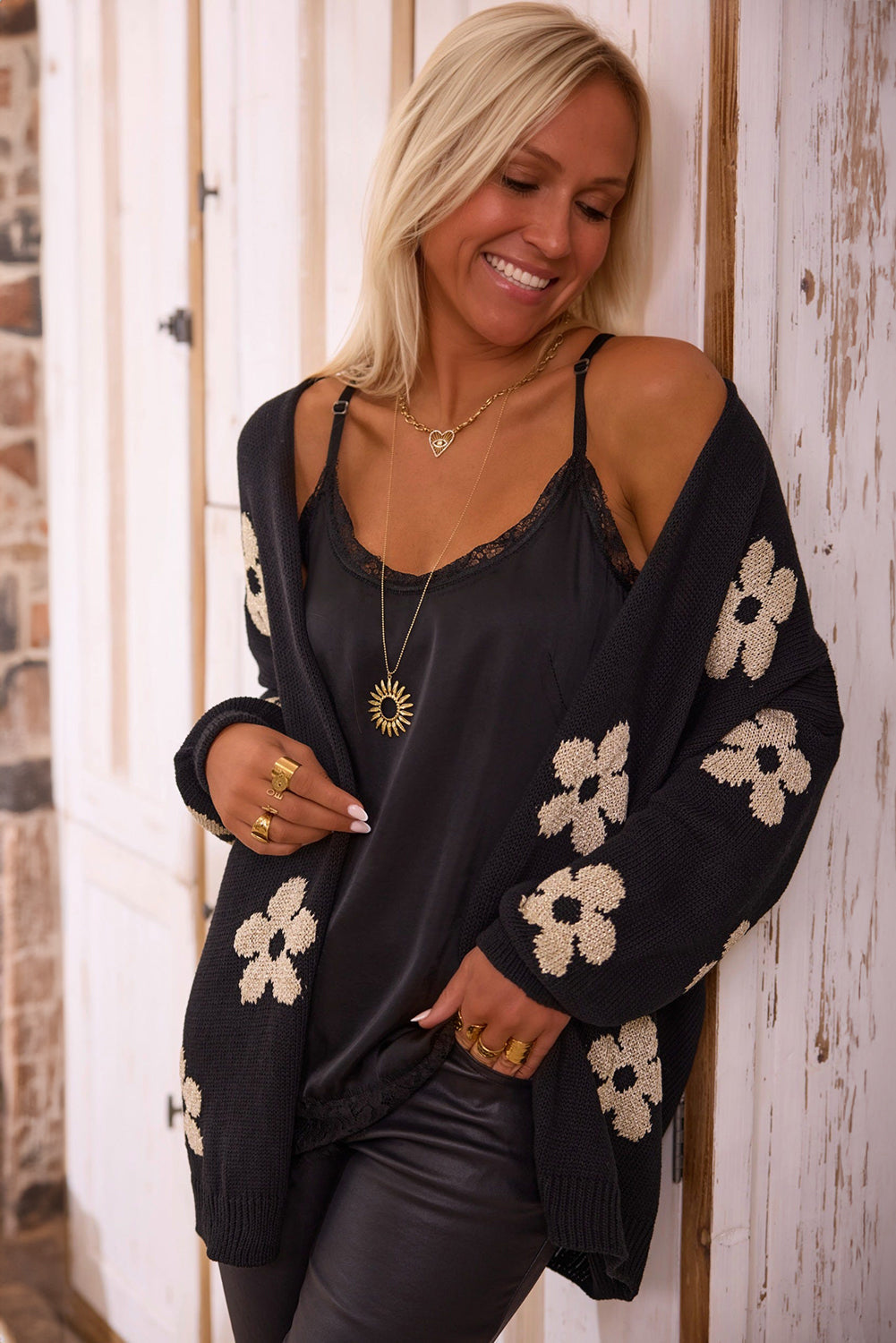 Rocio | Elegant and versatile winter cardigan