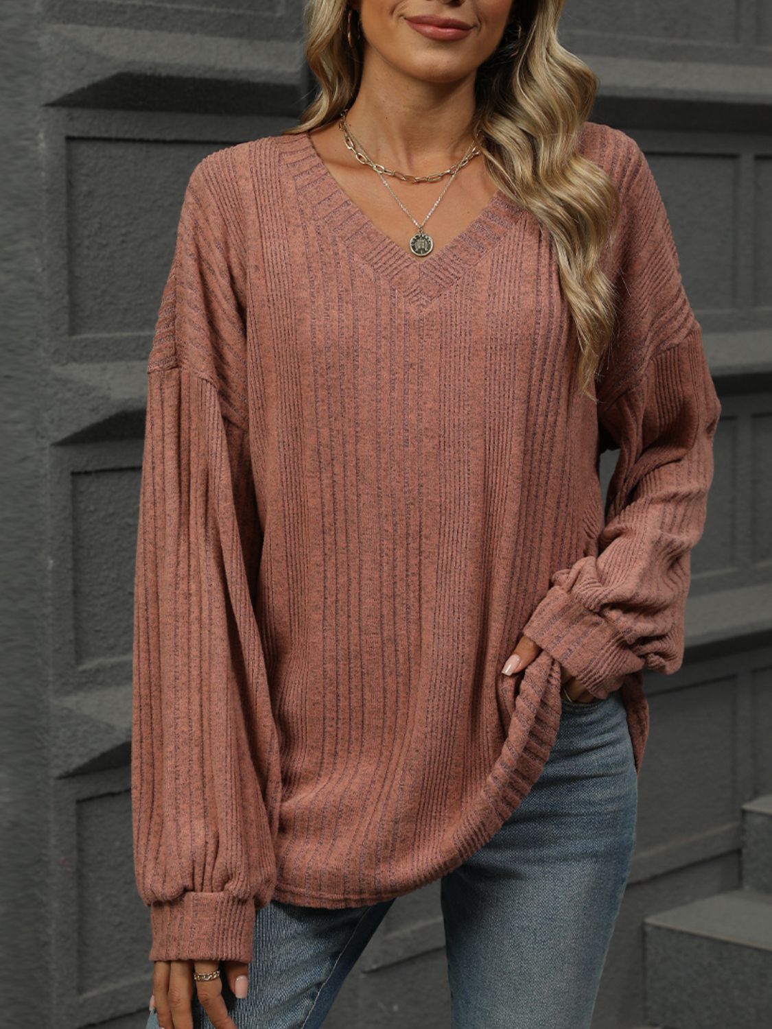 Liselotte | Long sleeve V-neck t-shirt