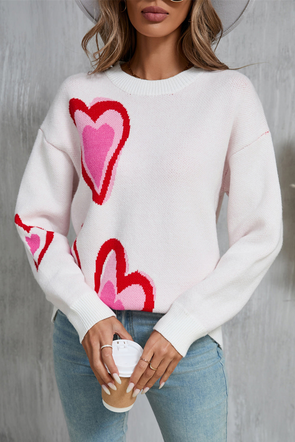 Elsa | Heart-shaped, long-sleeved crew neck sweater