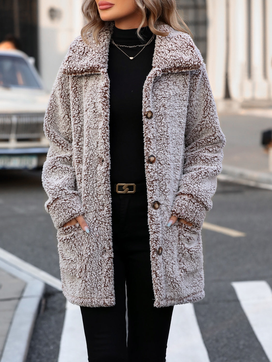 Luciana | Long-sleeved plush jacket with pockets and collar