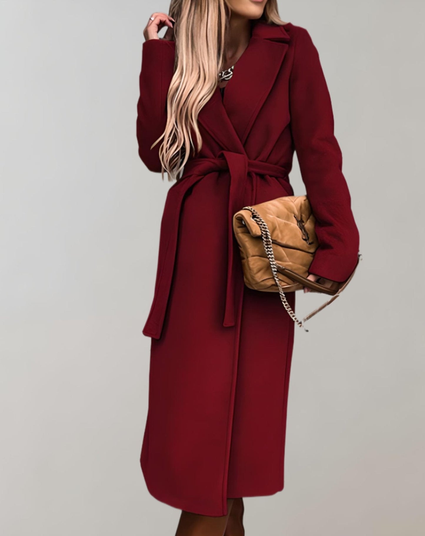 Rebeca | THE JACKET