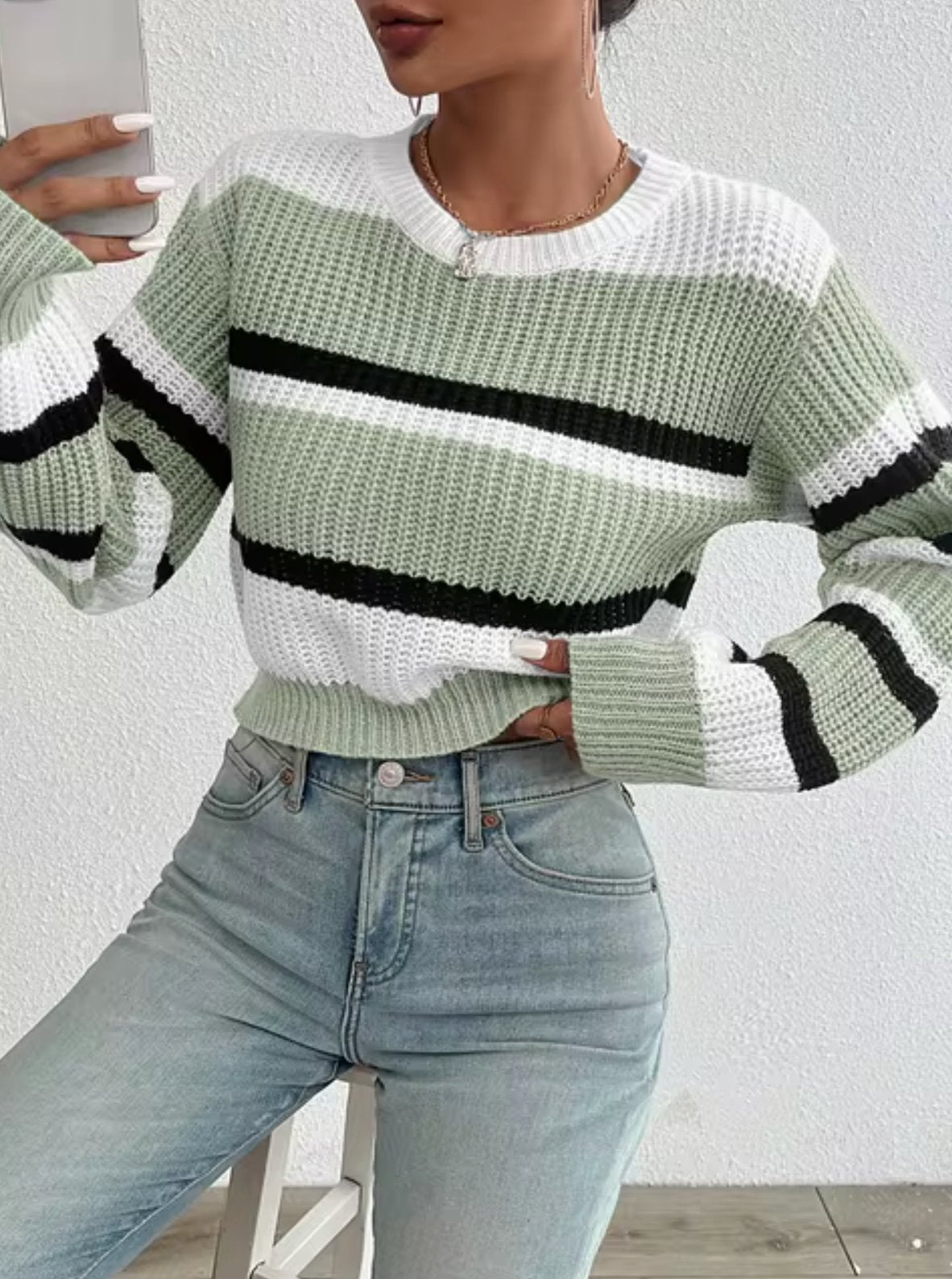 Ornella | Short knitted sweater Azalea ��