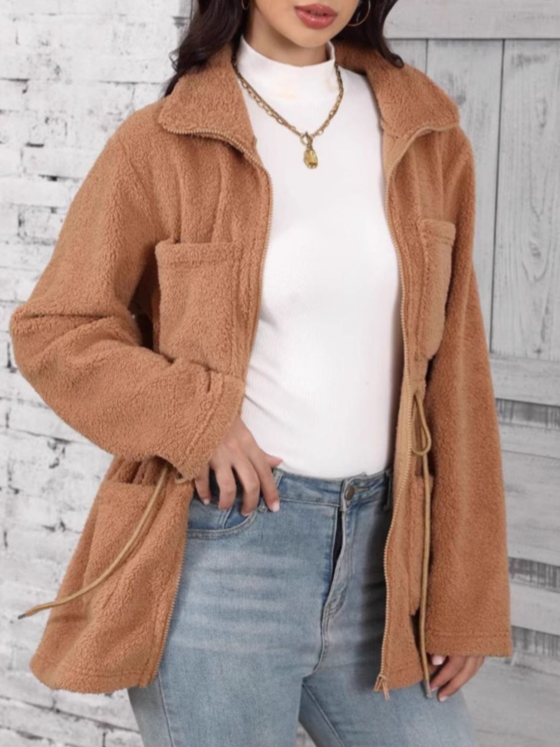 Ivette | Long sleeve outerwear with drawstring and zip fastening