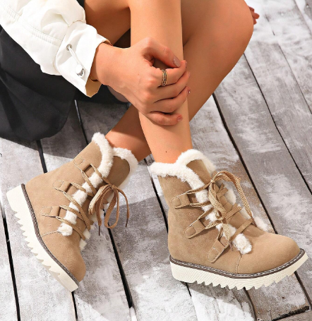 Guillermina | Thick lace-up snow boots with fleece lining
