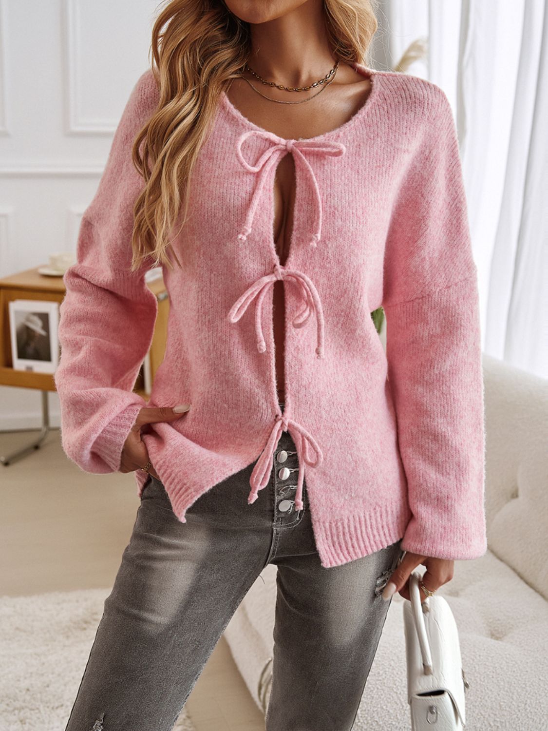 Nina | Cardigan with dropped shoulders and tied crew neck