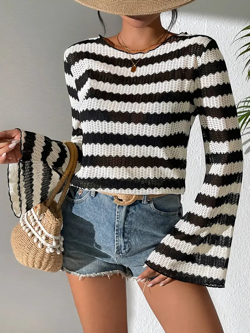 Yoselin | Knitted top with bell sleeves