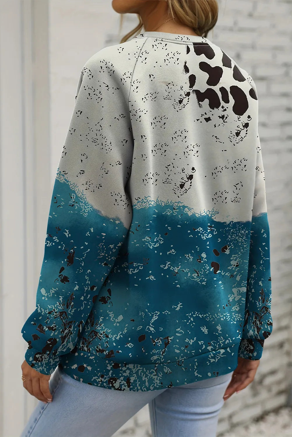 Eva | Printed long-sleeved crew neck sweatshirt