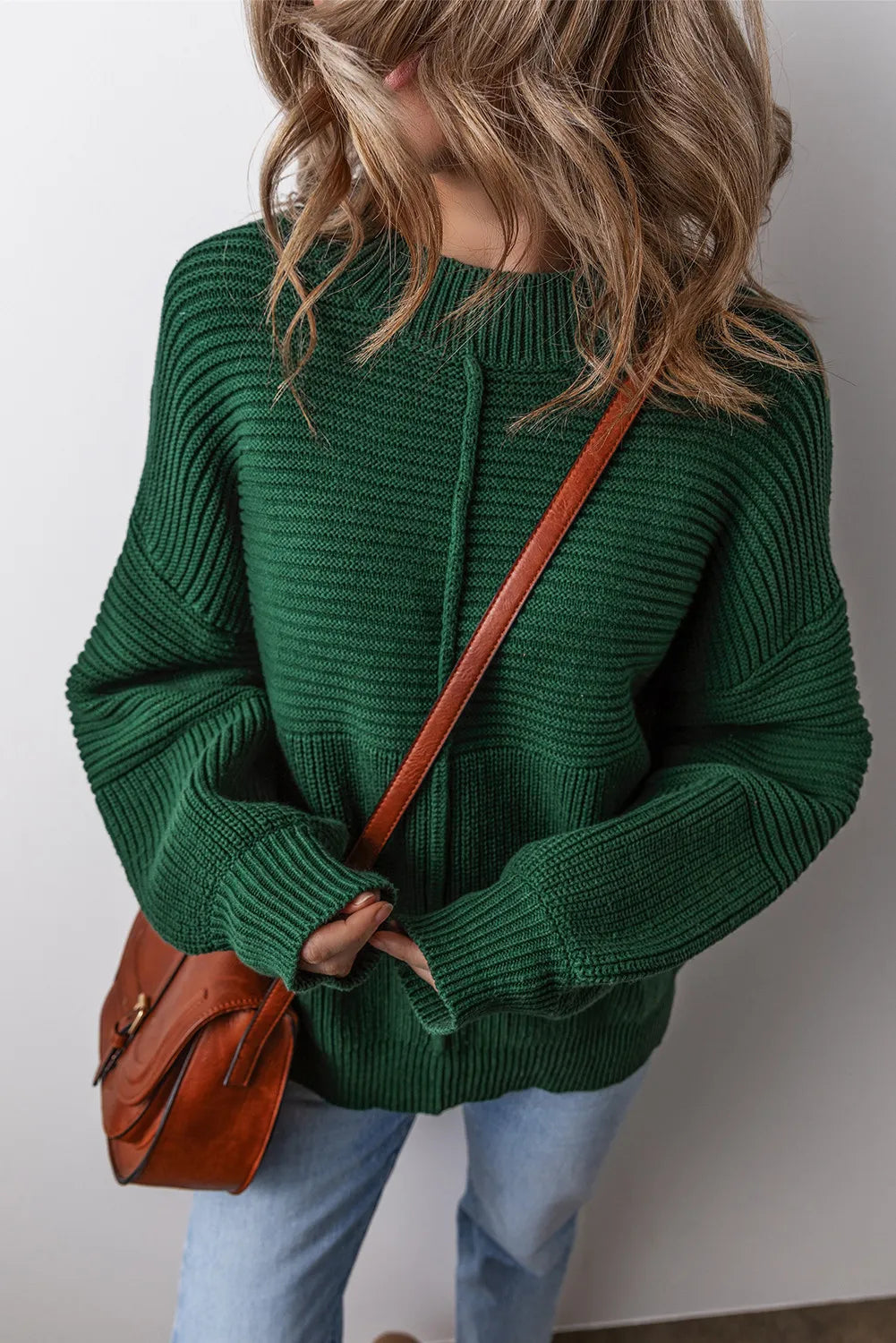 Monica | Round neck sweater with low shoulders