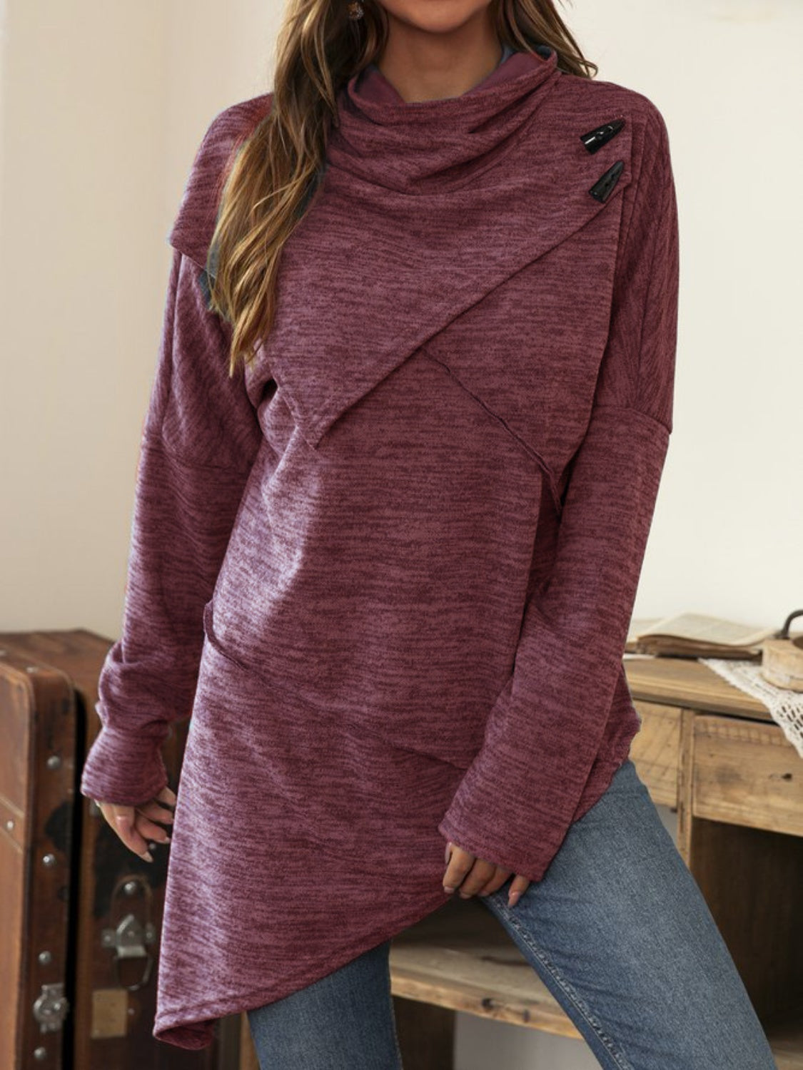 Matilde | Long sleeve t-shirt with asymmetric hem and cowl neckline