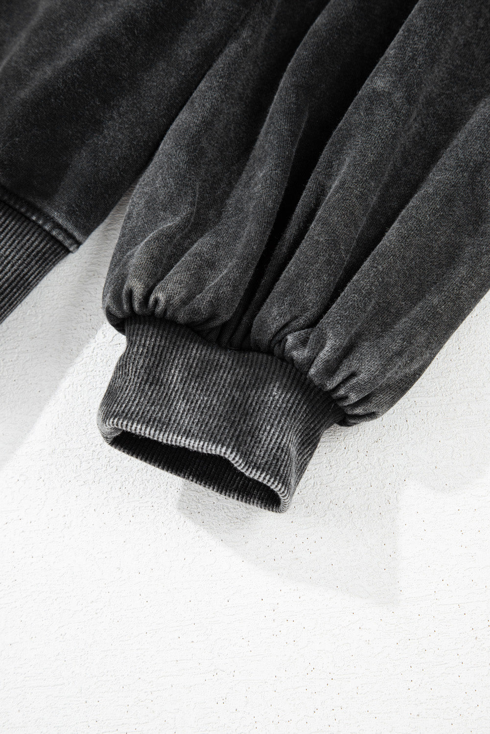 Valeria | Oversized sweatshirt with buttons and balloon sleeves