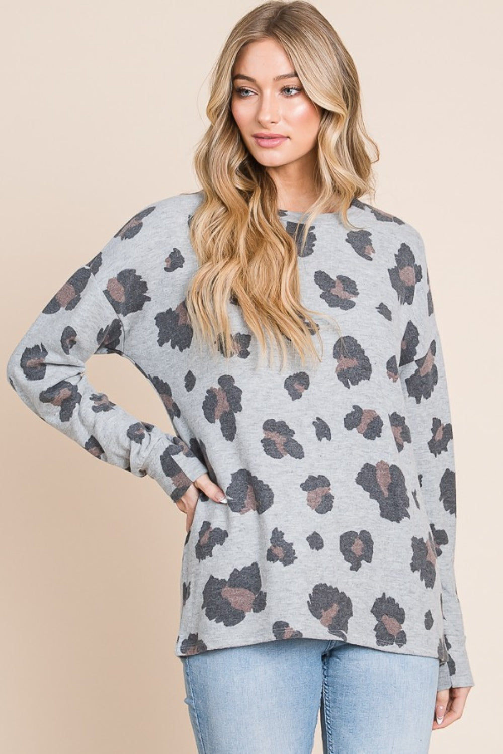 Isadora | Leopard print t-shirt with dropped shoulder