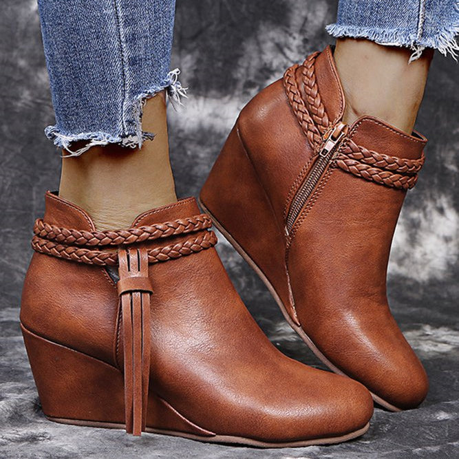 Nicolasa | Custom-made and comfortable orthopedic wedge